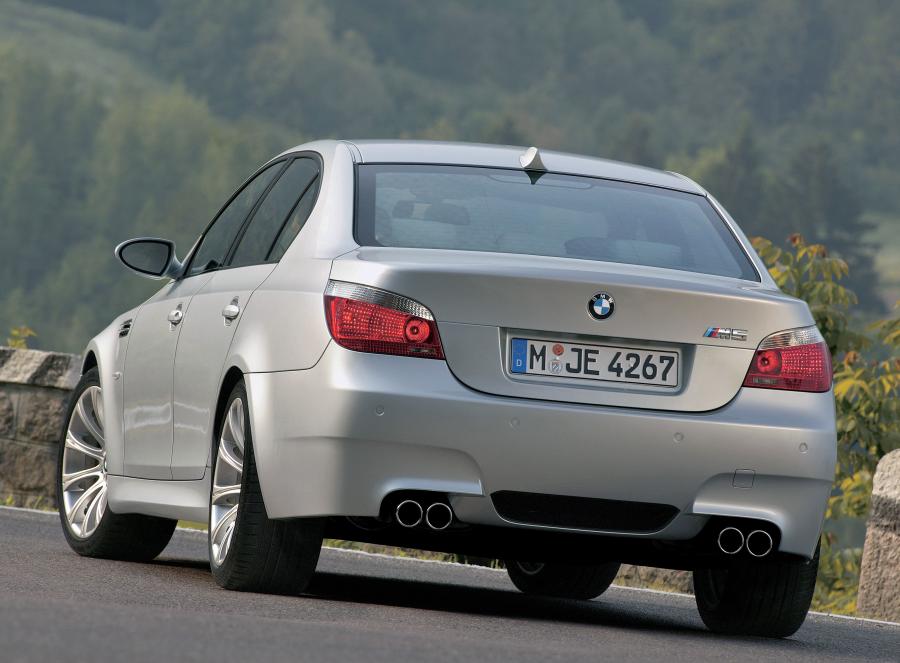  BMW M5 (E60) 2004 года  (WW) (фото 72 из 98)